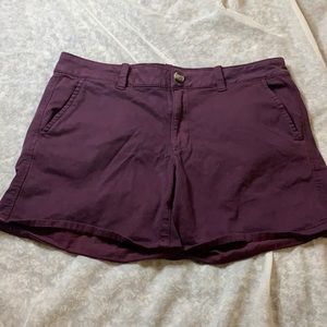 American eagle outfitters maroon shorts size 12